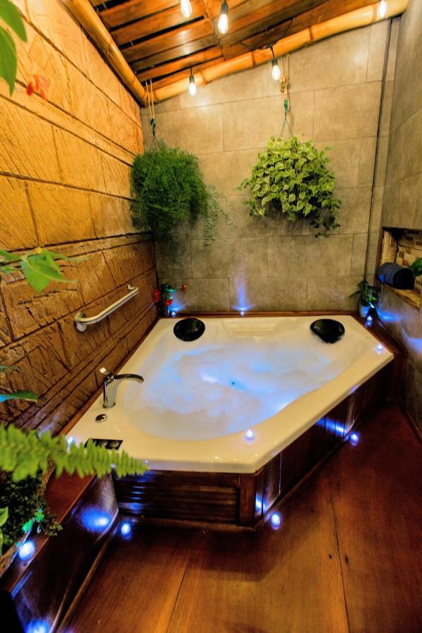 Casa Suculenta ,Monteverde Con Jacuzzi Privado Y Lavanderia Exterior foto
